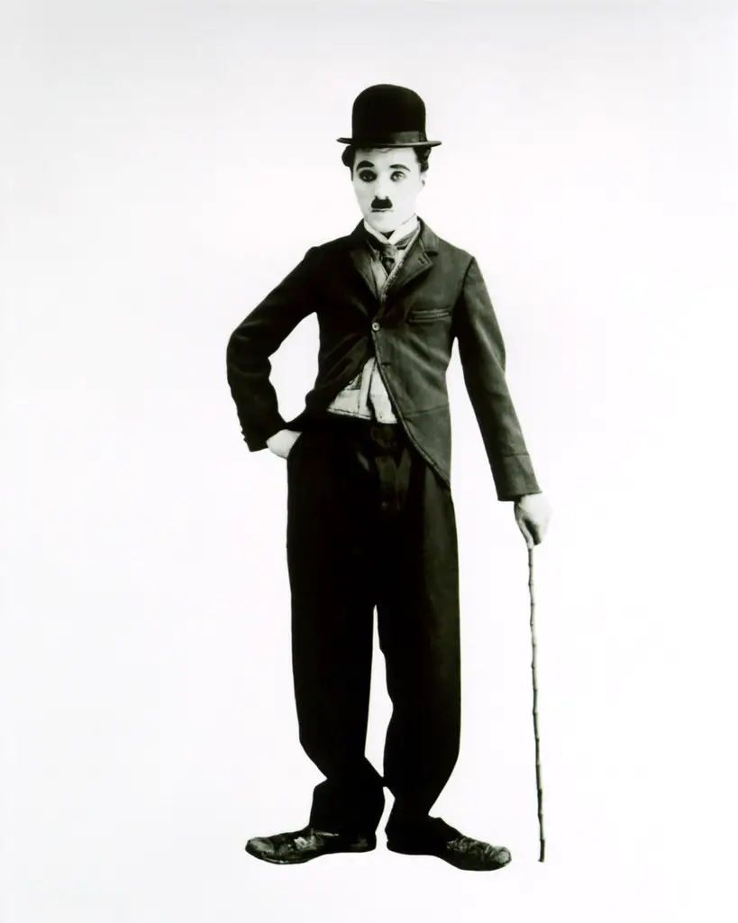 Sir Charles Spencer Chaplin Junior in seiner berühmten Rolle im Film "The Tramp"